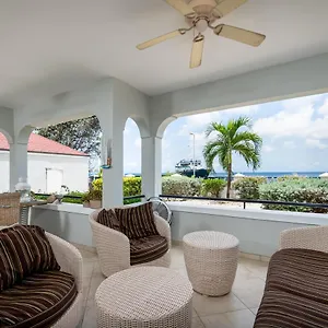 luxury-seafront-4p-large-ground-floor-apartment.comcaribbean.com/
