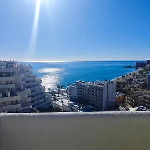 apartamentos-holidays-benalbeach.es-andalucia.com/
